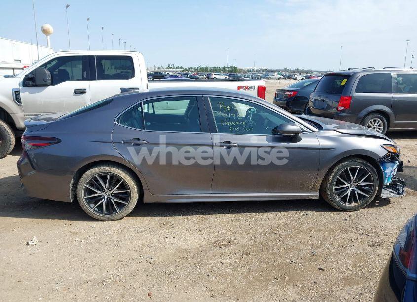 Photo 13 of 2022 Toyota Camry SE (VIN 4T1G11AK5NU070946)