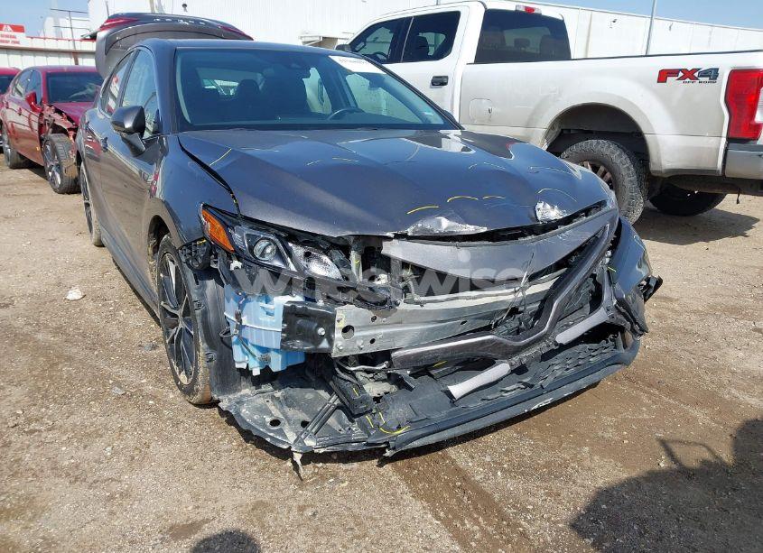 Photo 6 of 2022 Toyota Camry SE (VIN 4T1G11AK5NU070946)