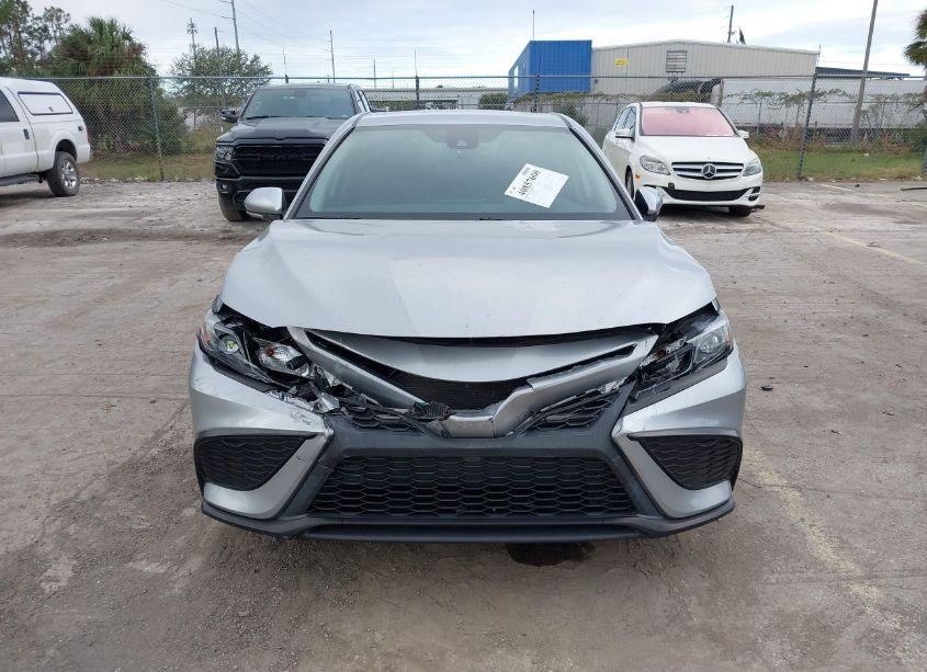 Photo 12 of 2022 Toyota Camry SE (VIN 4T1G11AK5NU635308)