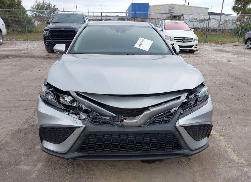 Photo 6 of 2022 Toyota Camry SE (VIN 4T1G11AK5NU635308)
