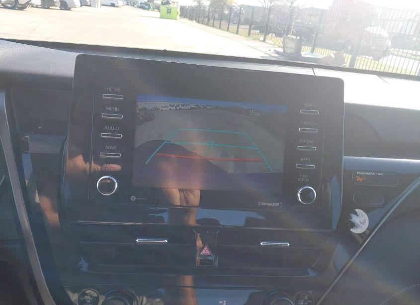 Photo 6 of 2022 Toyota Camry SE (VIN 4T1G11AK5NU643411)