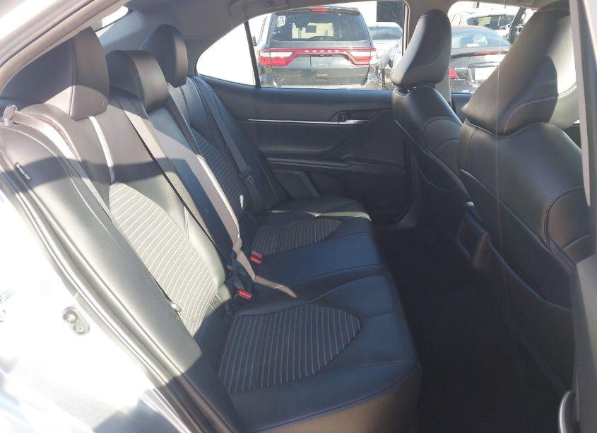 Photo 8 of 2022 Toyota Camry SE (VIN 4T1G11AK5NU643411)