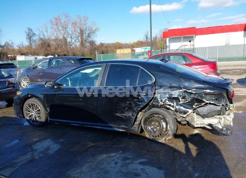 Photo 14 of 2022 Toyota Camry SE (VIN 4T1G11AK5NU657521)