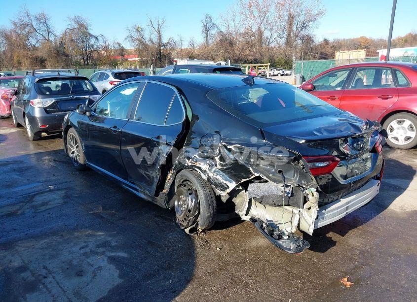 Photo 3 of 2022 Toyota Camry SE (VIN 4T1G11AK5NU657521)