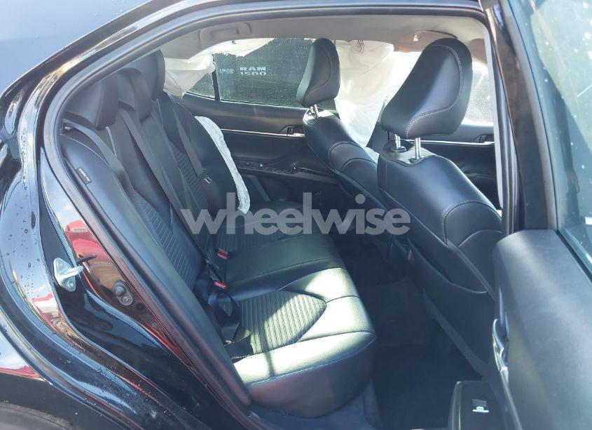 Photo 8 of 2022 Toyota Camry SE (VIN 4T1G11AK5NU657521)