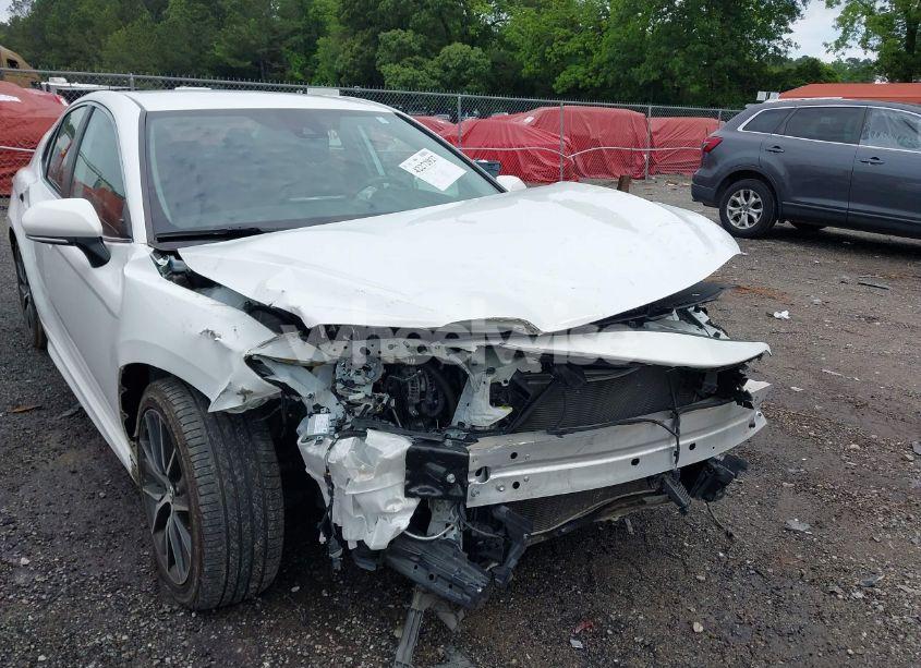 Photo 6 of 2022 Toyota Camry SE (VIN 4T1G11AK5NU672603)