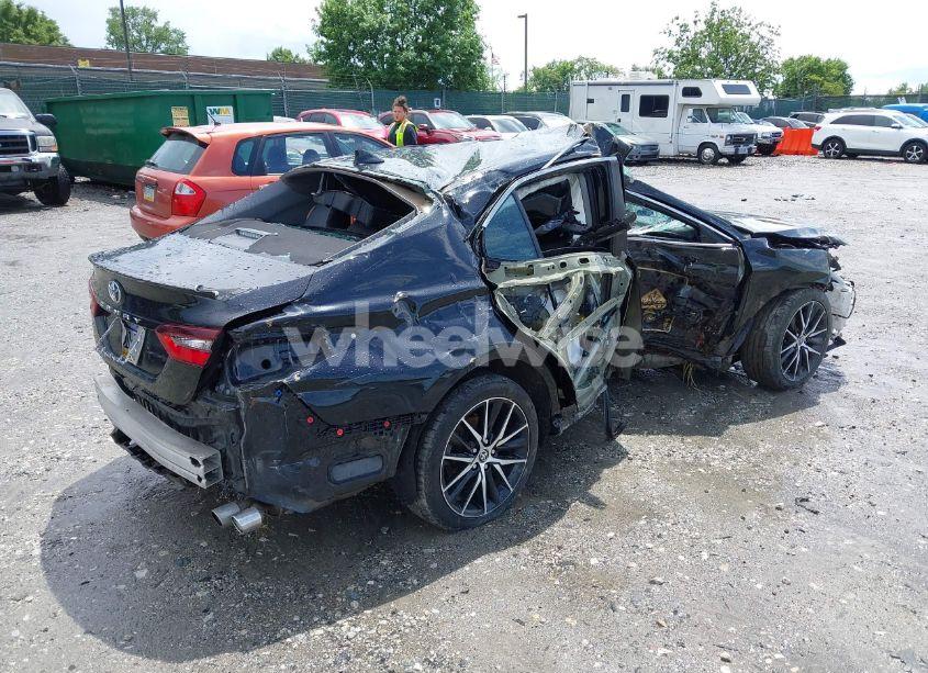 Photo 4 of 2022 Toyota Camry SE (VIN 4T1G11AK5NU680670)