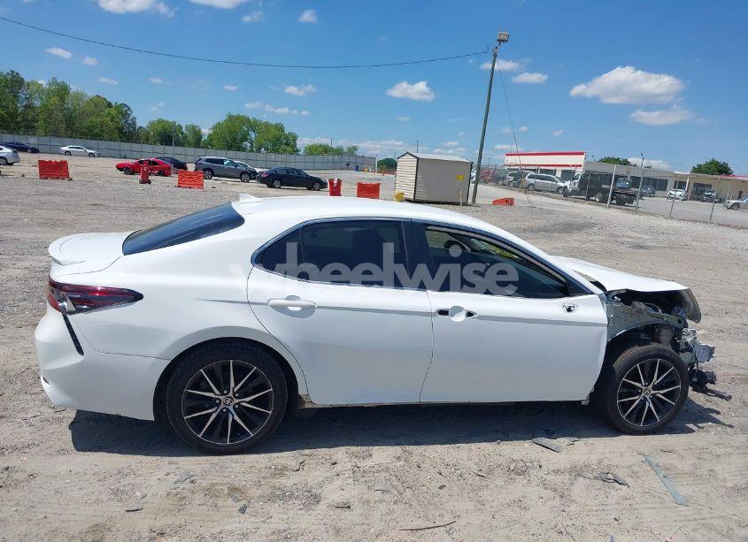 Photo 13 of 2022 Toyota Camry SE (VIN 4T1G11AK5NU683598)