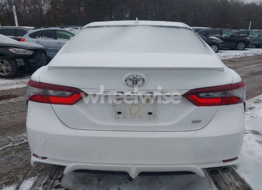 Photo 16 of 2022 Toyota Camry SE (VIN 4T1G11AK5NU686288)