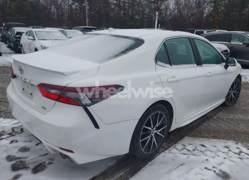 Photo 4 of 2022 Toyota Camry SE (VIN 4T1G11AK5NU686288)