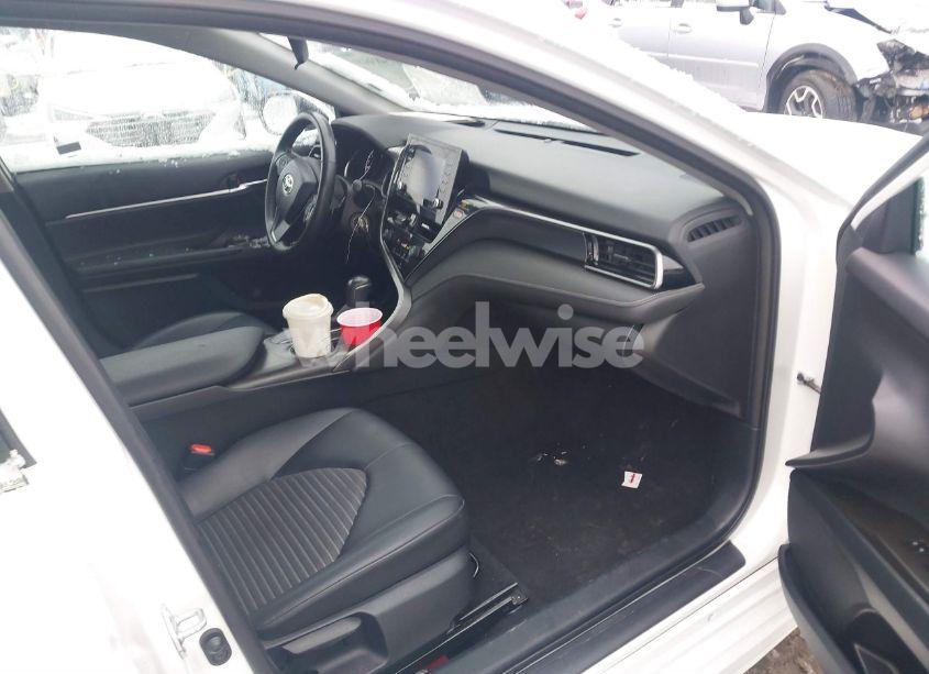 Photo 5 of 2022 Toyota Camry SE (VIN 4T1G11AK5NU686288)