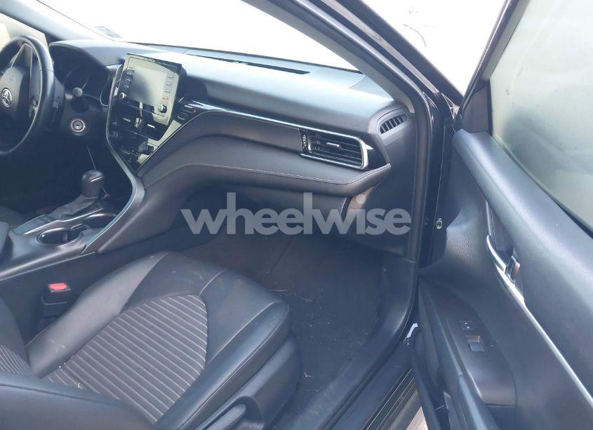 Photo 5 of 2022 Toyota Camry SE (VIN 4T1G11AK5NU713442)