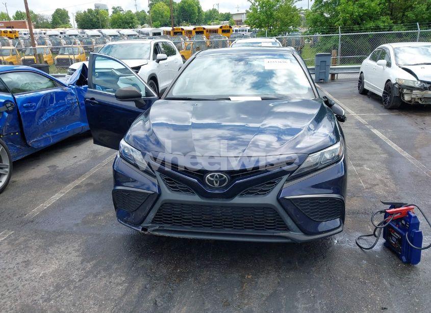 Photo 12 of 2022 Toyota Camry SE (VIN 4T1G11AK5NU716275)