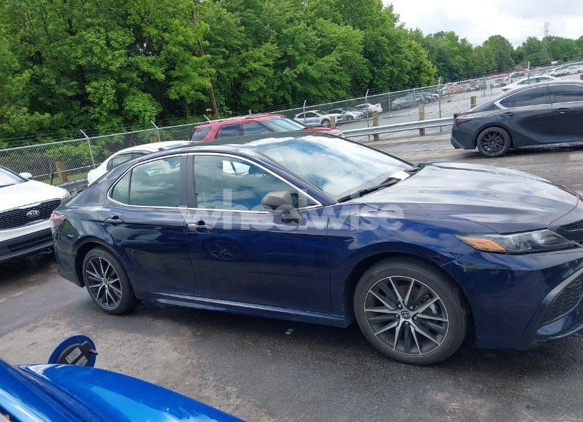 Photo 13 of 2022 Toyota Camry SE (VIN 4T1G11AK5NU716275)