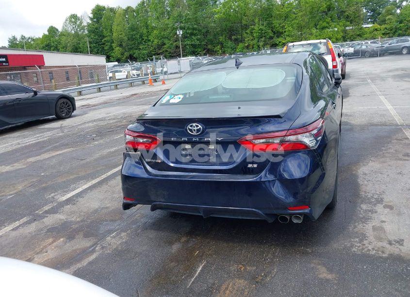 Photo 16 of 2022 Toyota Camry SE (VIN 4T1G11AK5NU716275)