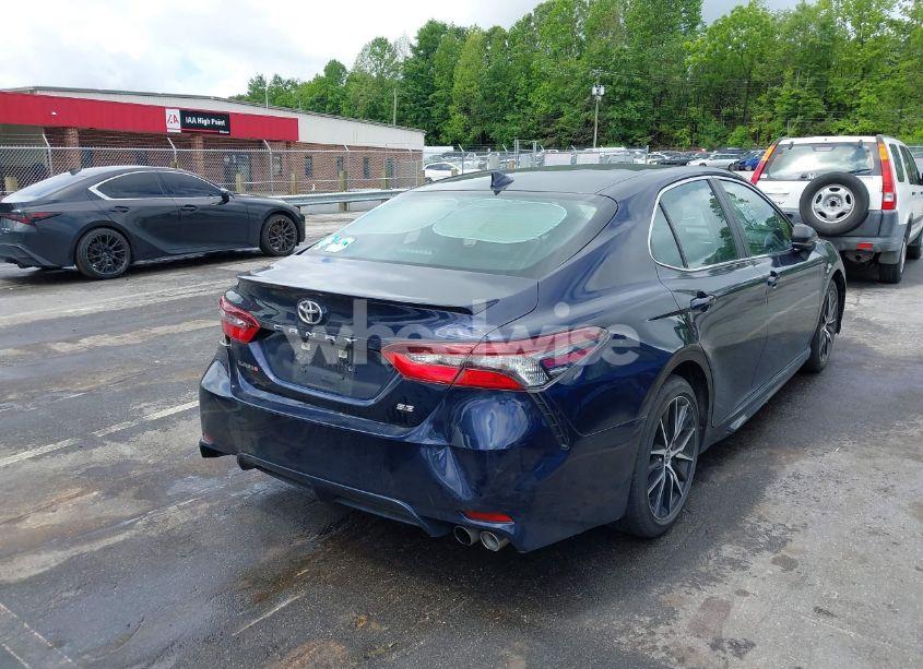 Photo 4 of 2022 Toyota Camry SE (VIN 4T1G11AK5NU716275)