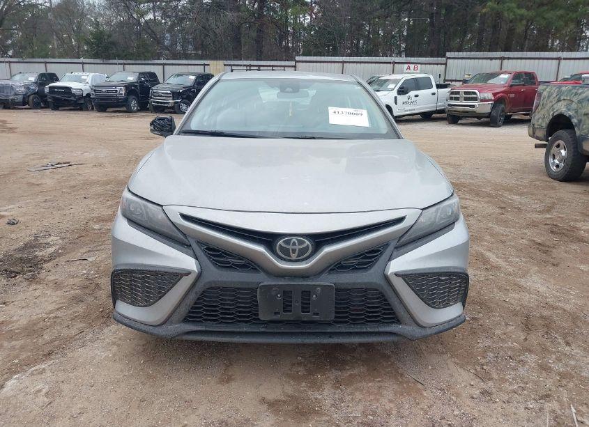Photo 13 of 2022 Toyota Camry SE (VIN 4T1G11AK5NU716745)