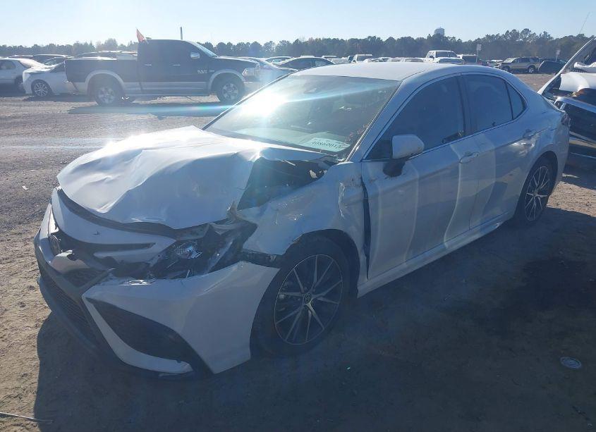 Photo 2 of 2023 Toyota Camry SE (VIN 4T1G11AK5PU096501)