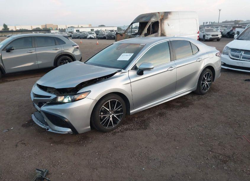 Photo 2 of 2023 Toyota Camry SE (VIN 4T1G11AK5PU159001)
