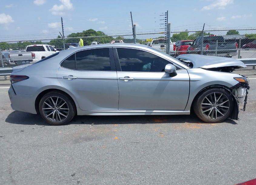 Photo 13 of 2023 Toyota Camry SE (VIN 4T1G11AK5PU738490)