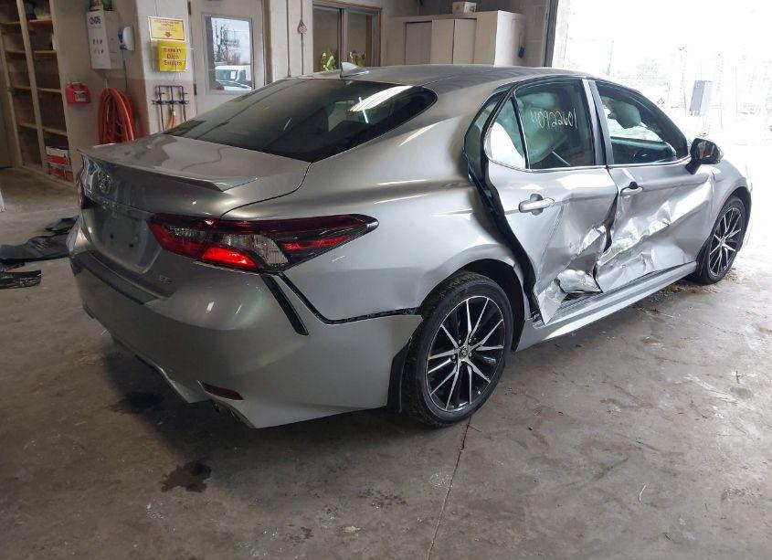 Photo 4 of 2023 Toyota Camry SE (VIN 4T1G11AK5PU779556)