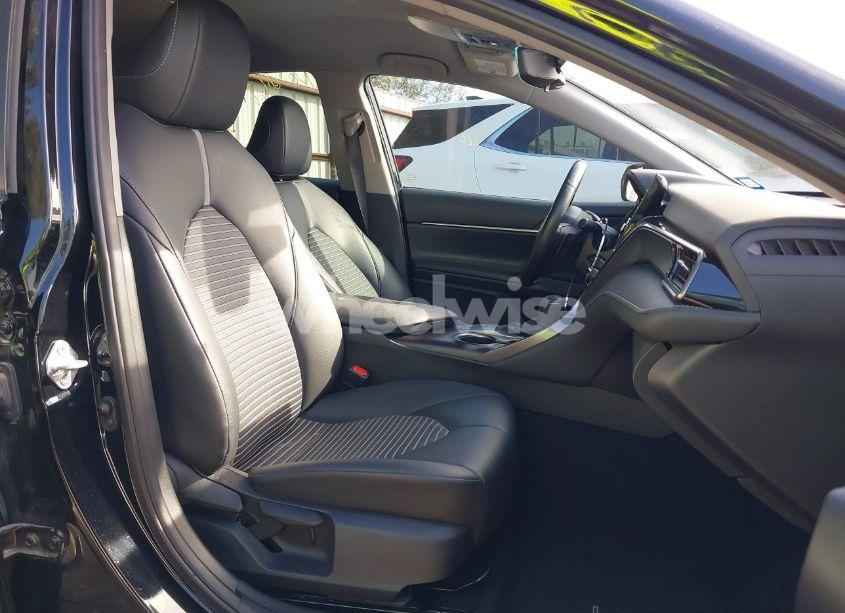 Photo 5 of 2023 Toyota Camry SE (VIN 4T1G11AK5PU787950)