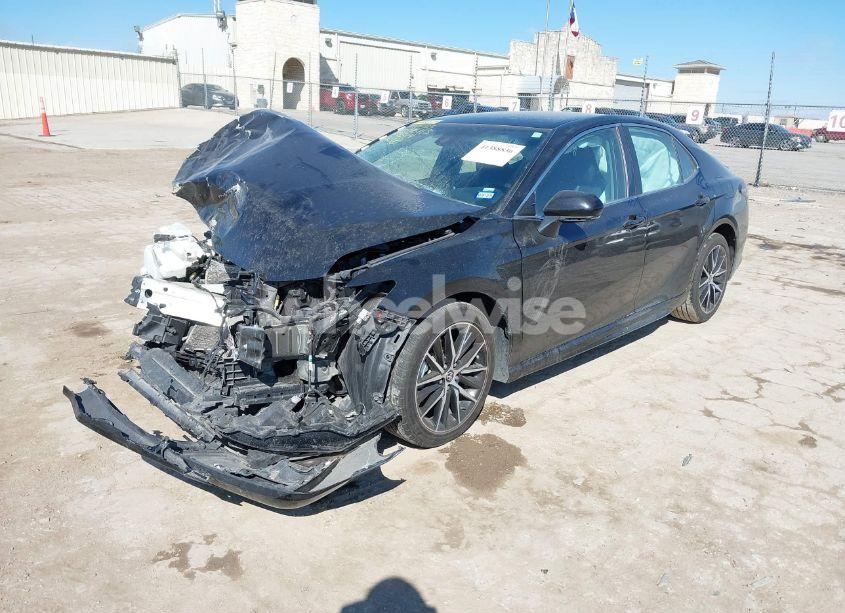 Photo 2 of 2023 Toyota Camry SE (VIN 4T1G11AK5PU798544)