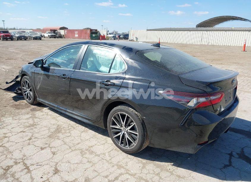 Photo 3 of 2023 Toyota Camry SE (VIN 4T1G11AK5PU798544)