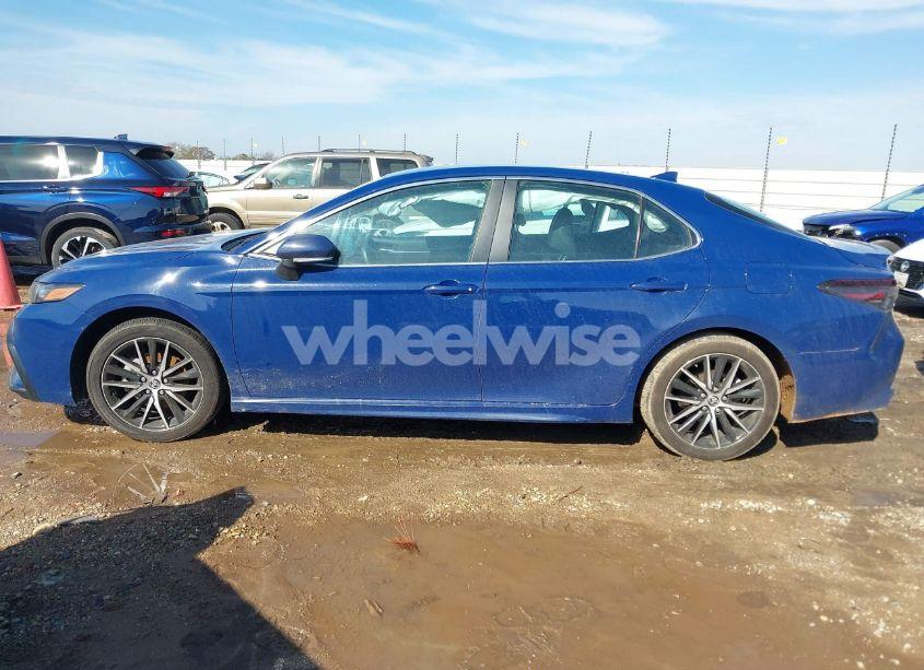 Photo 13 of 2024 Toyota Camry SE (VIN 4T1G11AK5RU193412)