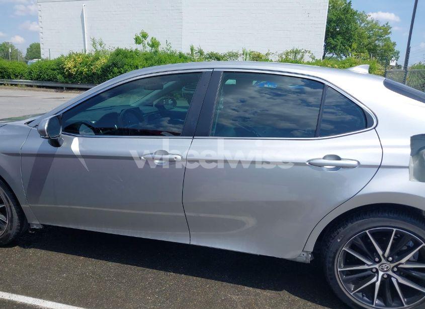 Photo 15 of 2024 Toyota Camry SE (VIN 4T1G11AK5RU213531)