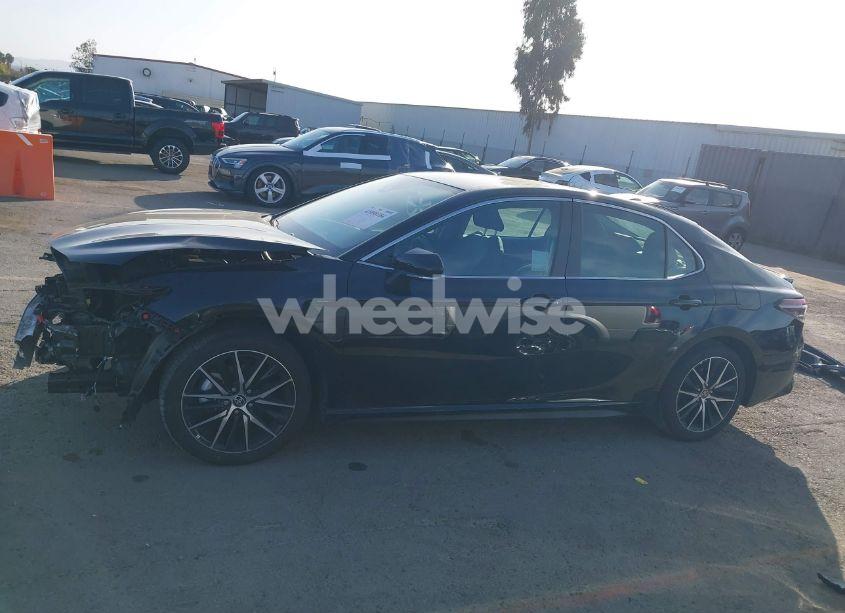 Photo 15 of 2024 Toyota Camry SE (VIN 4T1G11AK5RU843694)