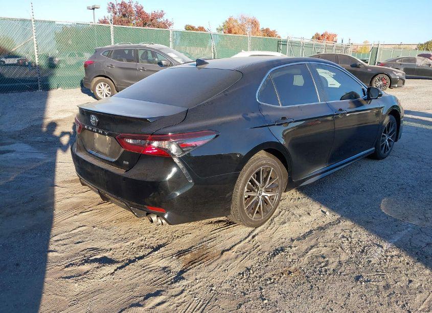 Photo 4 of 2024 Toyota Camry SE (VIN 4T1G11AK5RU859233)