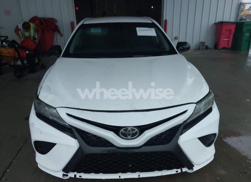 Photo 12 of 2020 Toyota Camry SE (VIN 4T1G11AK6LU310745)