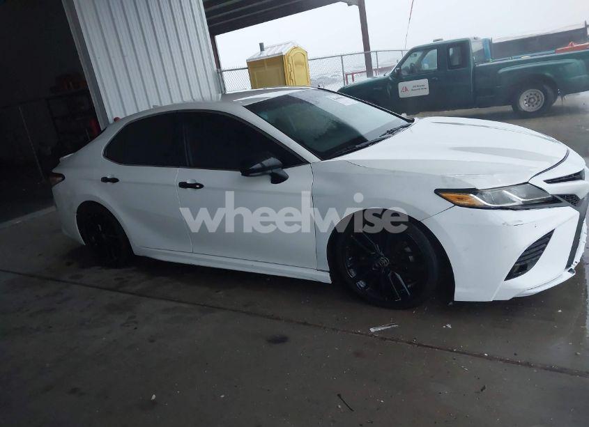 Photo 13 of 2020 Toyota Camry SE (VIN 4T1G11AK6LU310745)