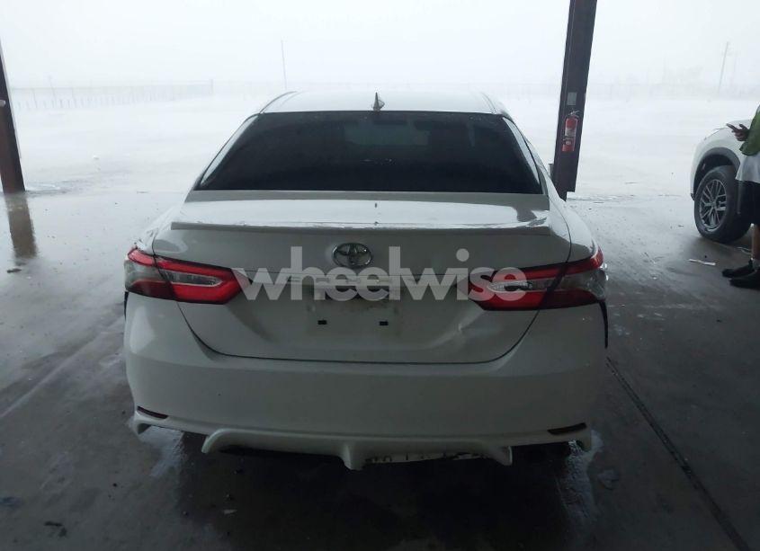 Photo 16 of 2020 Toyota Camry SE (VIN 4T1G11AK6LU310745)