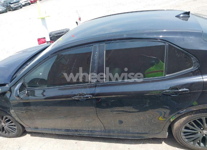 Photo 14 of 2020 Toyota Camry SE NIGHTSHADE EDITION (VIN 4T1G11AK6LU311393)