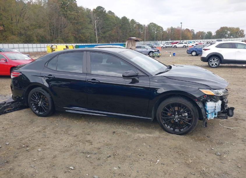 Photo 14 of 2020 Toyota Camry SE NIGHTSHADE EDITION (VIN 4T1G11AK6LU329778)