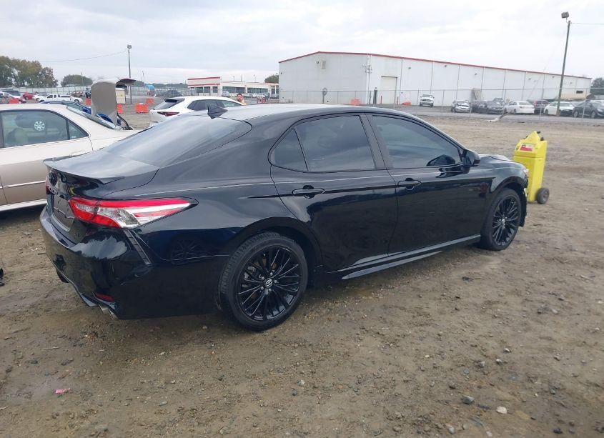 Photo 4 of 2020 Toyota Camry SE NIGHTSHADE EDITION (VIN 4T1G11AK6LU329778)