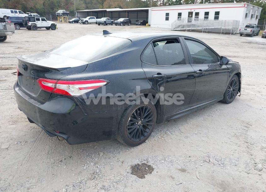 Photo 4 of 2020 Toyota Camry SE NIGHTSHADE EDITION (VIN 4T1G11AK6LU401398)