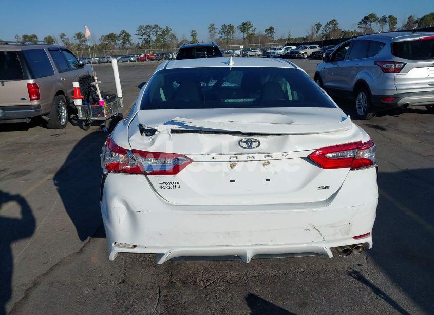 Photo 17 of 2020 Toyota Camry SE (VIN 4T1G11AK6LU864044)