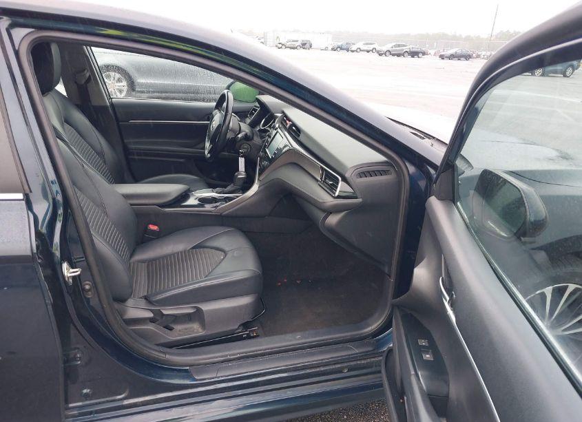 Photo 5 of 2020 Toyota Camry SE (VIN 4T1G11AK6LU911525)