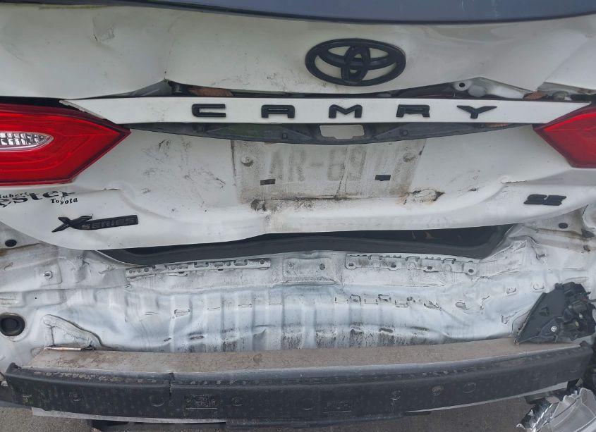 Photo 6 of 2020 Toyota Camry SE (VIN 4T1G11AK6LU932472)