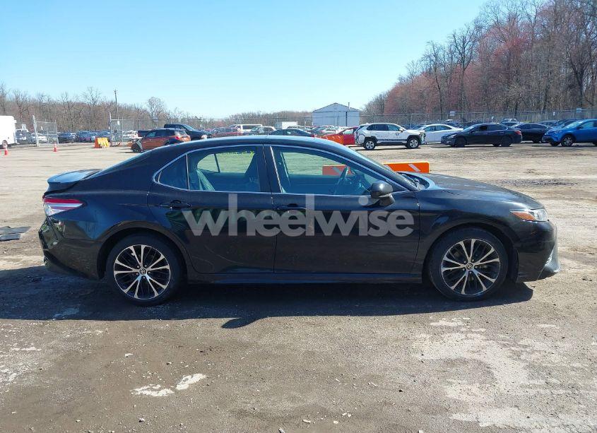 Photo 13 of 2020 Toyota Camry SE (VIN 4T1G11AK6LU953953)