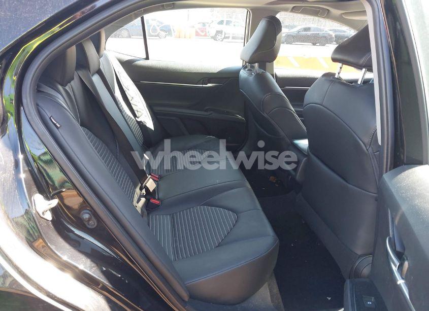 Photo 8 of 2020 Toyota Camry SE (VIN 4T1G11AK6LU953953)