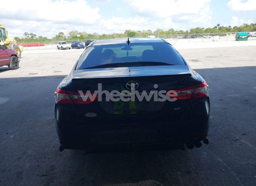 Photo 16 of 2020 Toyota Camry SE (VIN 4T1G11AK6LU982465)