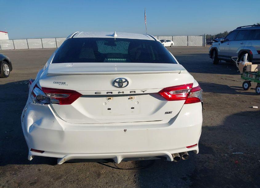 Photo 16 of 2020 Toyota Camry SE (VIN 4T1G11AK6LU987990)