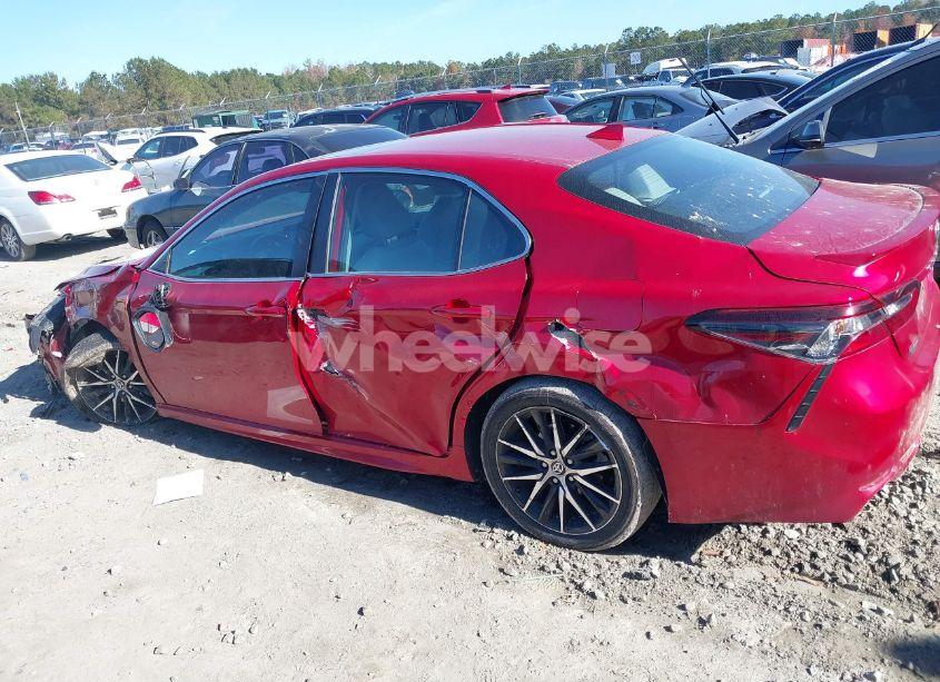 Photo 14 of 2021 Toyota Camry SE (VIN 4T1G11AK6MU409874)