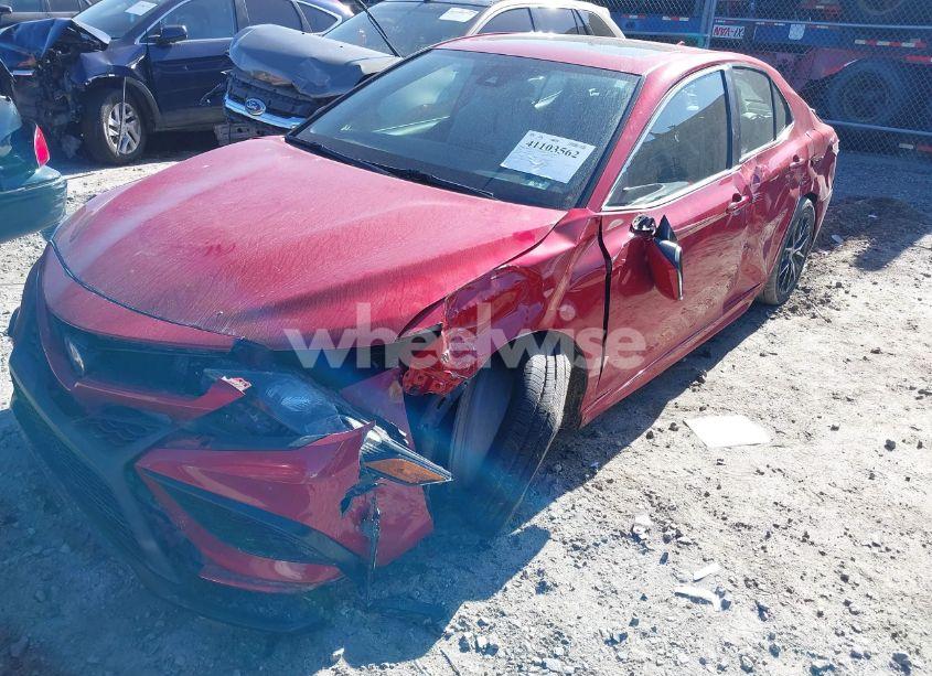 Photo 2 of 2021 Toyota Camry SE (VIN 4T1G11AK6MU409874)