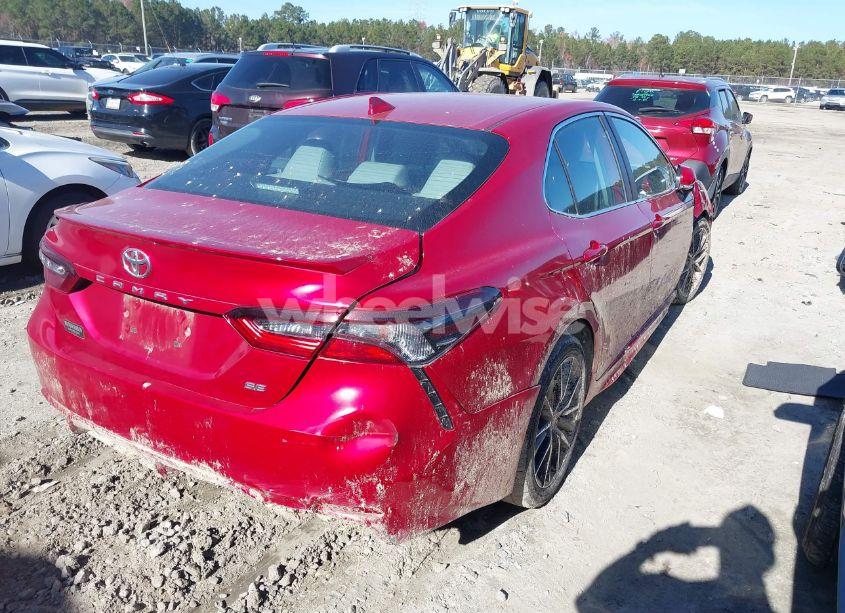 Photo 4 of 2021 Toyota Camry SE (VIN 4T1G11AK6MU409874)