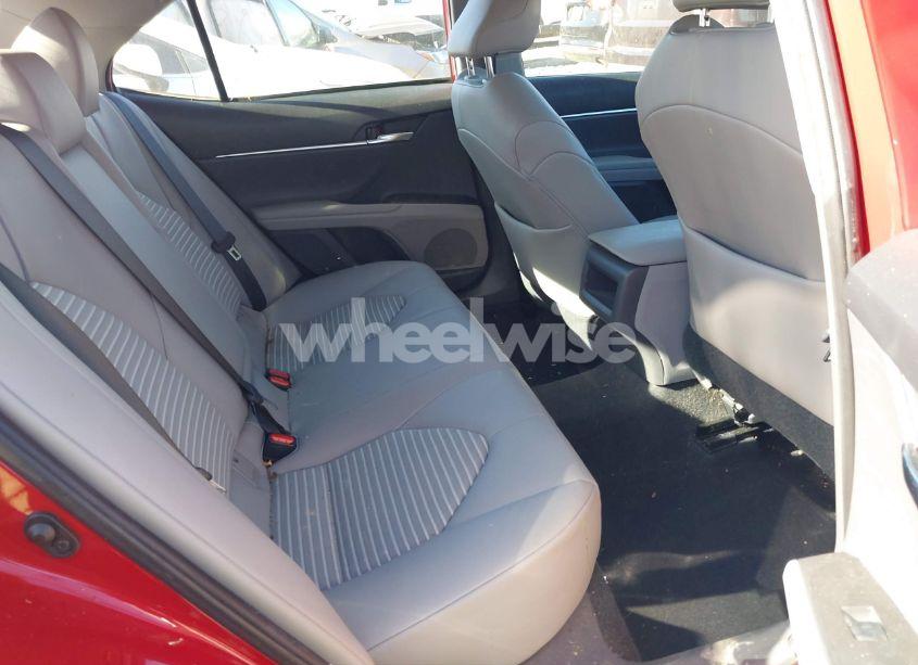 Photo 8 of 2021 Toyota Camry SE (VIN 4T1G11AK6MU409874)